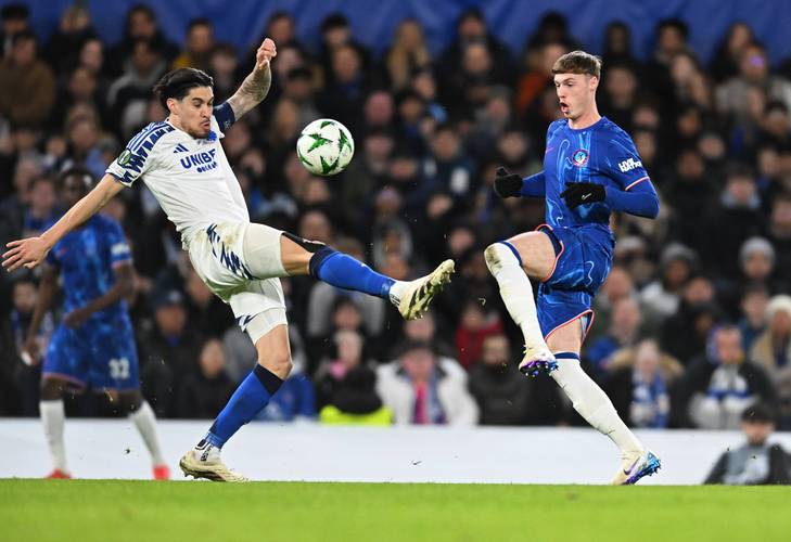 英超欧冠席位争夺激烈：切尔西1-0小胜埃弗顿，雅克松制胜球助蓝军关键3分