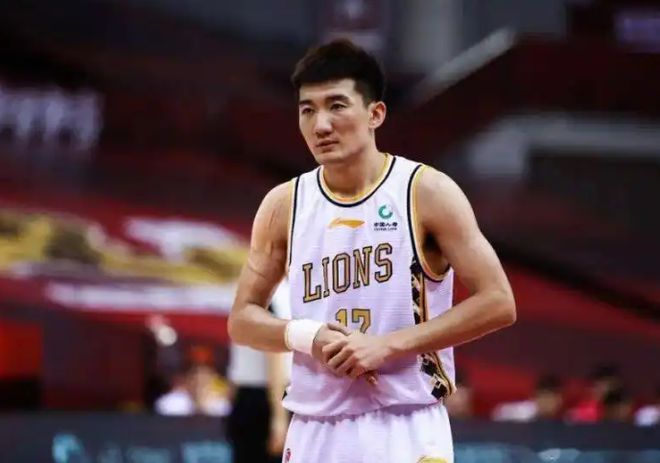 CBA季后赛半决赛：浙江广厦主场大胜辽宁男篮，赵继伟半场0分表现低迷