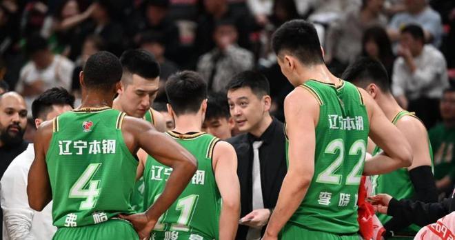 CBA半决赛辽宁队首战失利 付豪表现低迷空篮不进引热议