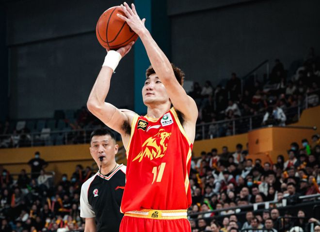 孙铭徽29岁生日夜破魔咒 广厦大胜辽宁 生涯抢断数升至CBA历史第15位