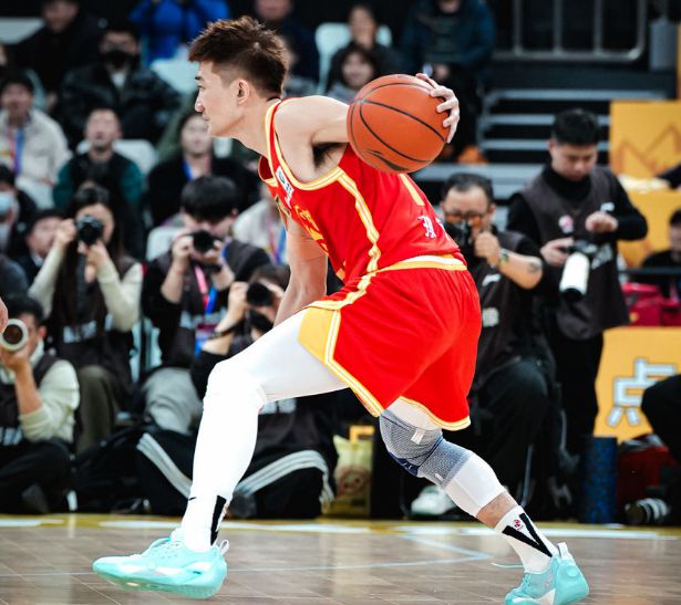 孙铭徽29岁生日夜破魔咒 广厦大胜辽宁 生涯抢断数升至CBA历史第15位