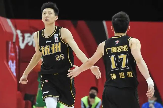 CBA季后赛半决赛G1：广厦主场109-90大胜辽宁，五人满分表现闪耀全场