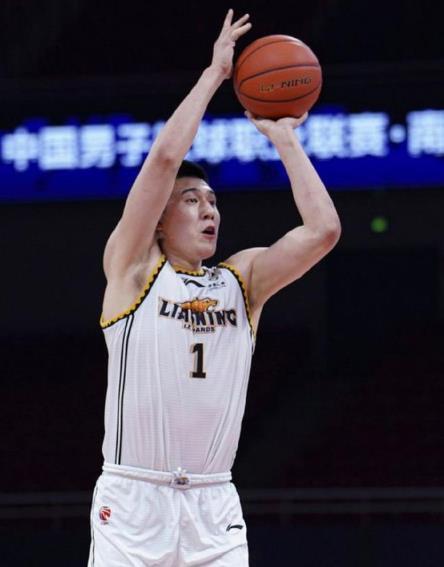 辽宁队CBA半决赛惨败广厦队，进攻乏力防守漏洞成输球主因