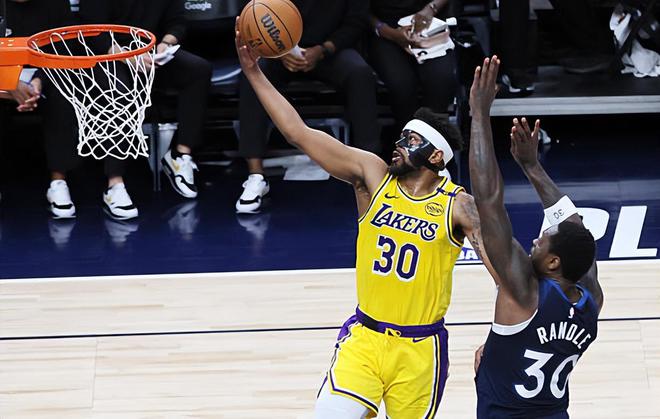 NBA季后赛森林狼116-104胜湖人，系列赛2-1领先，湖人替补古德温表现低迷