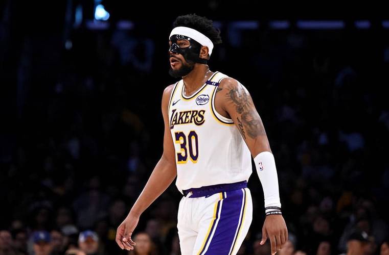 NBA季后赛森林狼116-104胜湖人，系列赛2-1领先，湖人替补古德温表现低迷