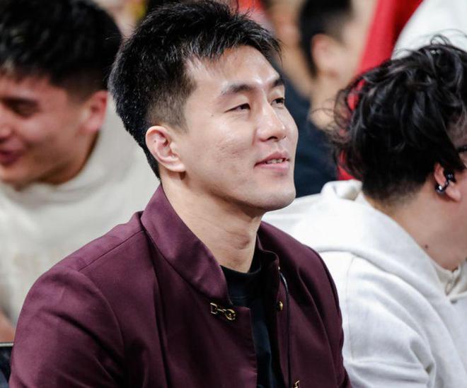 郭艾伦转会广州后伤病缠身，单场40分仍显外援级实力