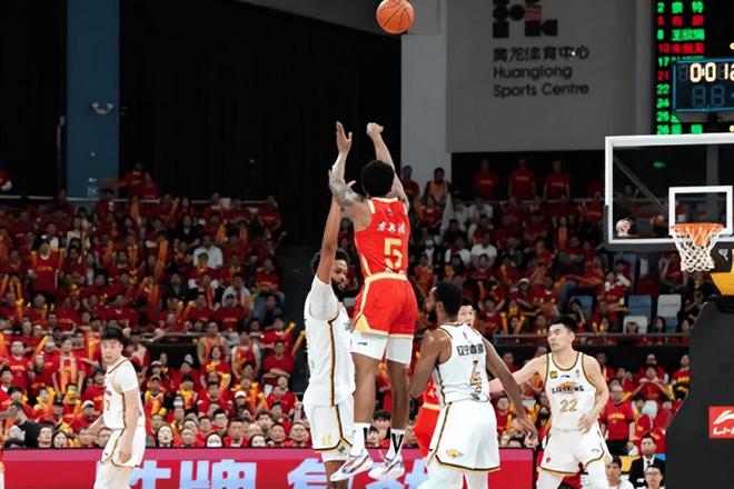 CBA季后赛半决赛G1：广厦109-90大胜辽宁，王博战术针对显奇效