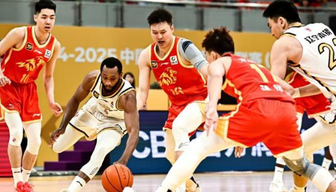 CBA季后赛半决赛：浙江广厦主场109-90大胜辽宁，孙铭徽崴脚伤退