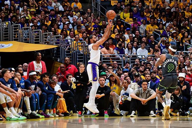 NBA季后赛森林狼116-104胜湖人 文森特表现中规中矩 湖人面临系列赛危机