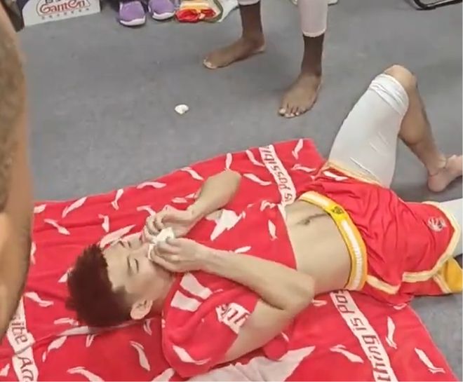 CBA季后赛半决赛G1广厦109-90大胜辽宁 孙铭徽庆生现场温馨感人