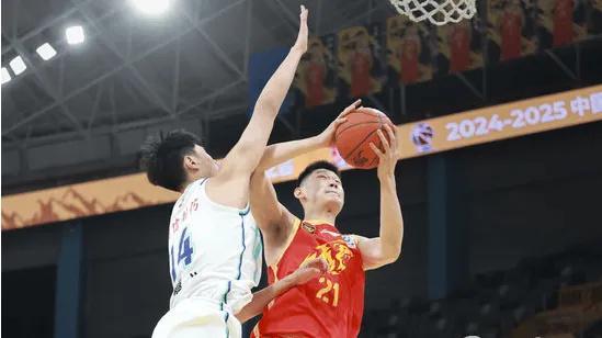 广厦半决赛G1大胜辽宁，打辽宁比打青岛更轻松？CBA季后赛分析