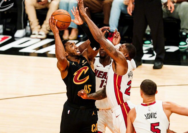NBA季后赛前瞻：骑士97.8%概率晋级 热火或今夏全力追求杜兰特