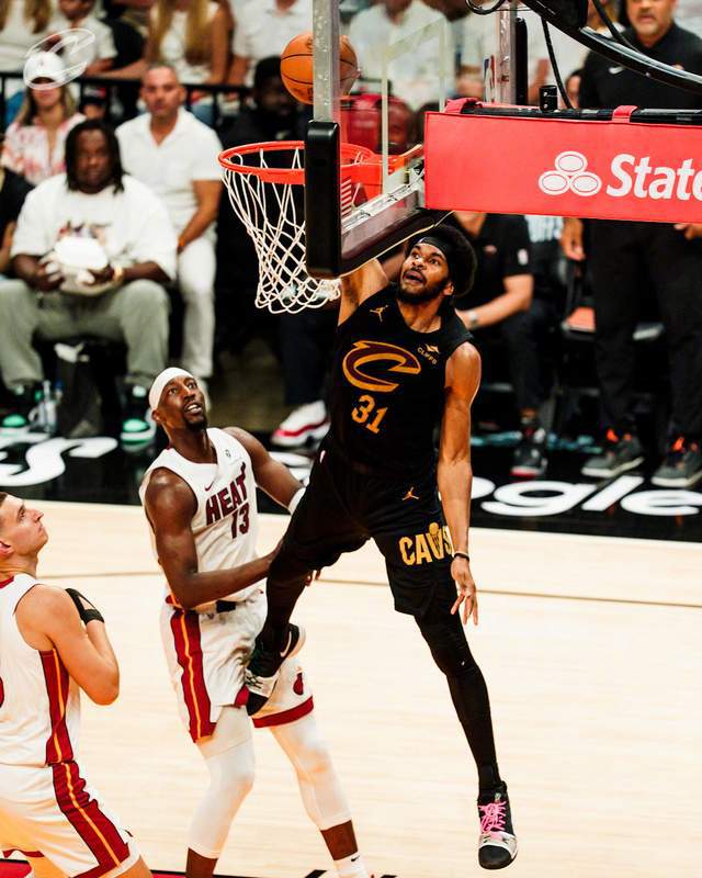 NBA季后赛G3骑士狂胜热火37分 3-0领先展现东部第一实力