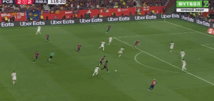 巴萨3-2绝杀皇马夺国王杯 孔德加时贴地斩魔笛失误送助攻