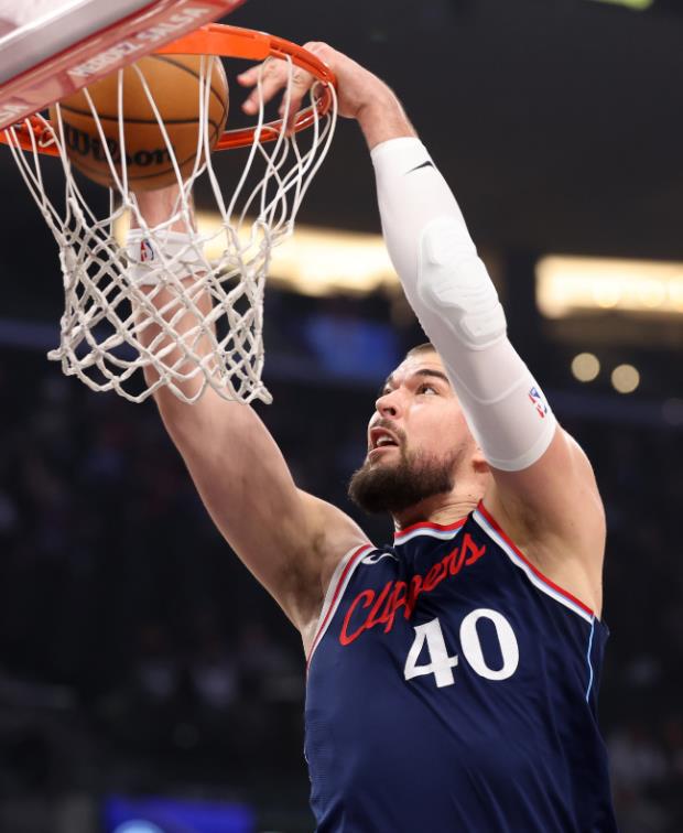 NBA季后赛G4：掘金101-99险胜快船，约基奇带队生死战扳平比分