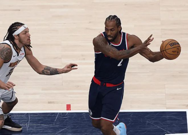 NBA季后赛西部焦点战：快船vs掘金G4前瞻，约基奇与主帅争执后球队氛围紧张