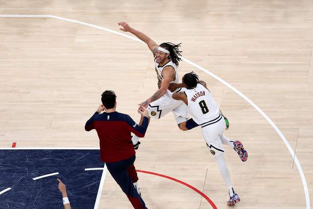 NBA季后赛G4：戈登压哨绝杀助掘金101-99险胜快船 大比分扳平2-2