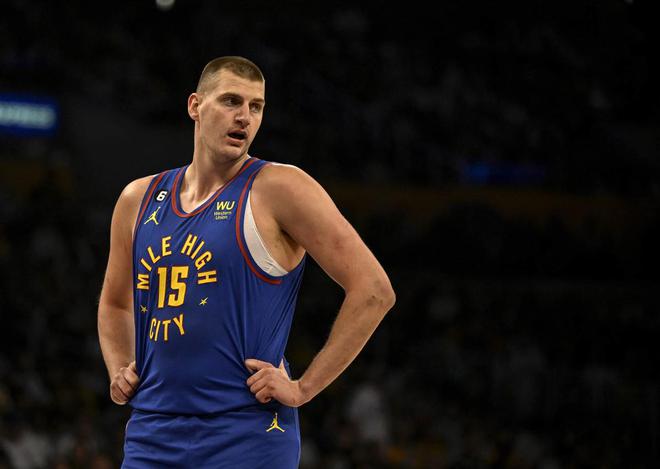 现役无需再证明自己的NBA传奇球员：詹姆斯库里领衔六人名单