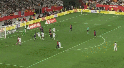 巴萨3-2绝杀皇马夺国王杯冠军 孔德加时赛远射制胜