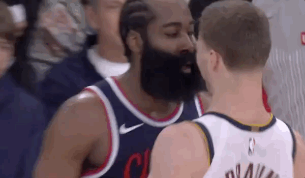 NBA季后赛G4掘金绝杀快船2-2平 裁判详解冲突技犯判罚标准
