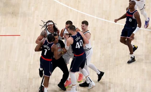 NBA季后赛快船2-2掘金：哈登22分大逆转未果 戈登补扣压哨绝杀