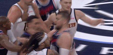骑士124-87热火：系列赛3-0领先，杰罗姆闪耀成奇兵