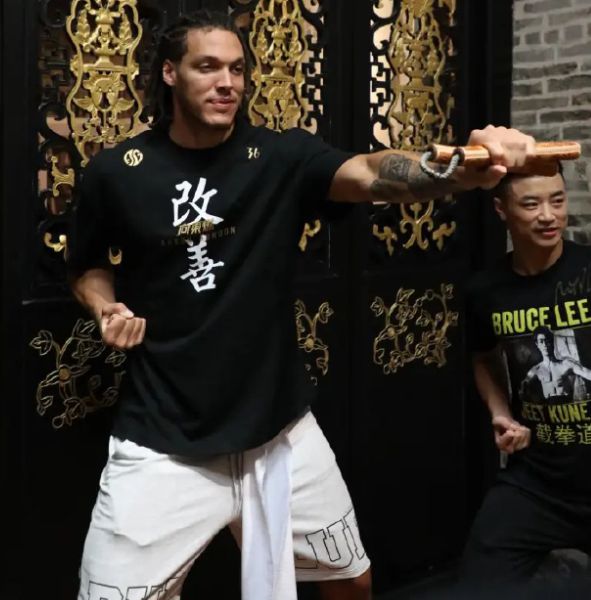 骑士124-87热火：系列赛3-0领先，杰罗姆闪耀成奇兵
