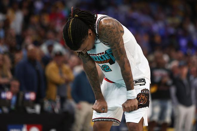 NBA 季后赛首轮 G4 灰熊 0 - 4 被横扫，莫兰特续约谈判成关键风向标