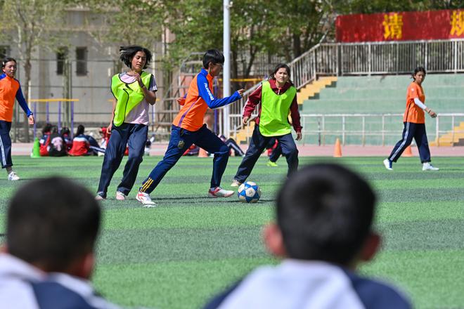 2024 - 2025年贵州省榕江县各校足球赛事精彩瞬间全记录