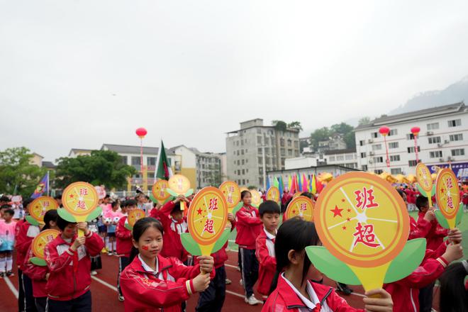 2024 - 2025年贵州省榕江县各校足球赛事精彩瞬间全记录