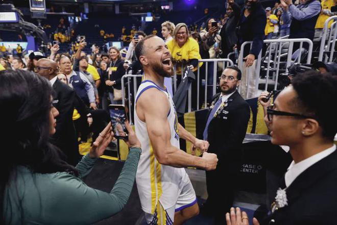0.1秒补扣绝杀创NBA历史！掘金快船激战成经典
