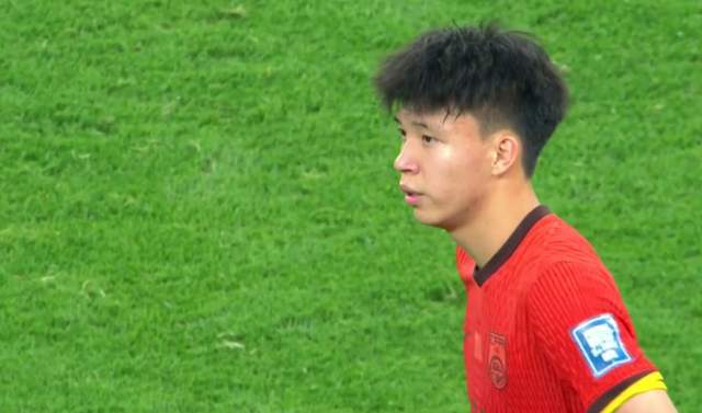 北京时间4月27日晚中超第九轮：王钰栋超级世界波助浙江队取胜并悼念队友