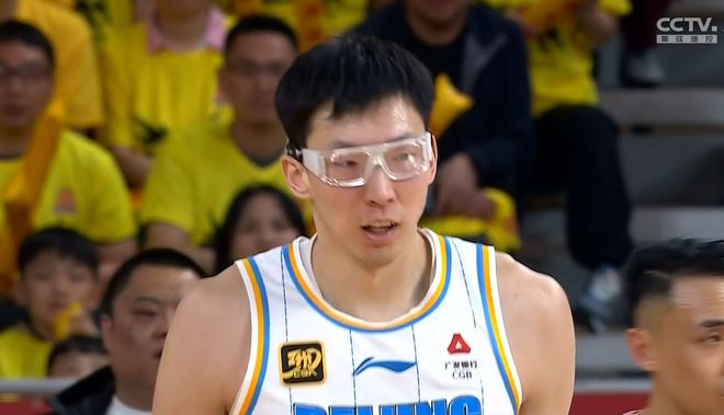 CBA 季后赛半决赛 G1：北京男篮客场 102-94 击败山西男篮
