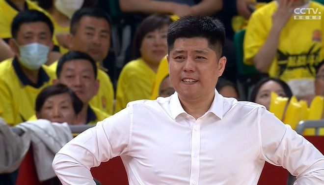 CBA 季后赛半决赛 G1：北京男篮客场 102-94 击败山西男篮