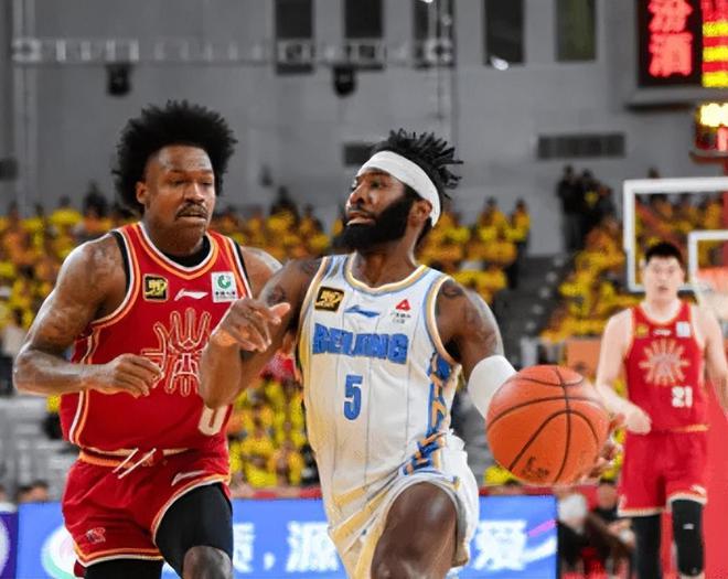 CBA 季后赛半决赛：北京客场胜山西，陈盈骏关键表现打服对手