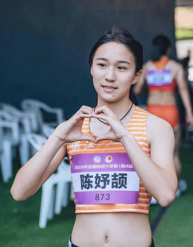 体育界大事件！足球巴萨三杀皇马夺冠，田径陈妤颉破亚洲少年纪录