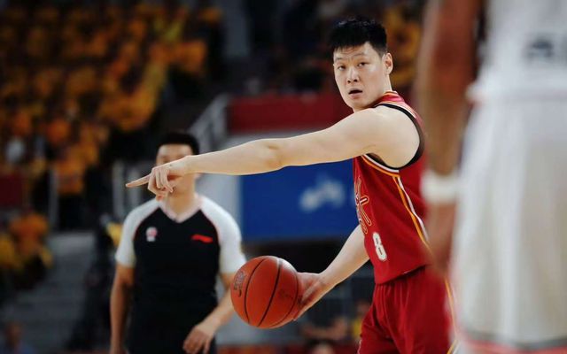 北京首钢半决赛首胜后问题不少，CCTV5直播周琦或缺席次战