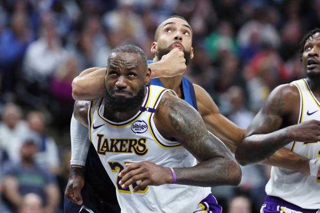 NBA季后赛湖人VS森林狼G4激战，紫金军团客场力争扳平比分