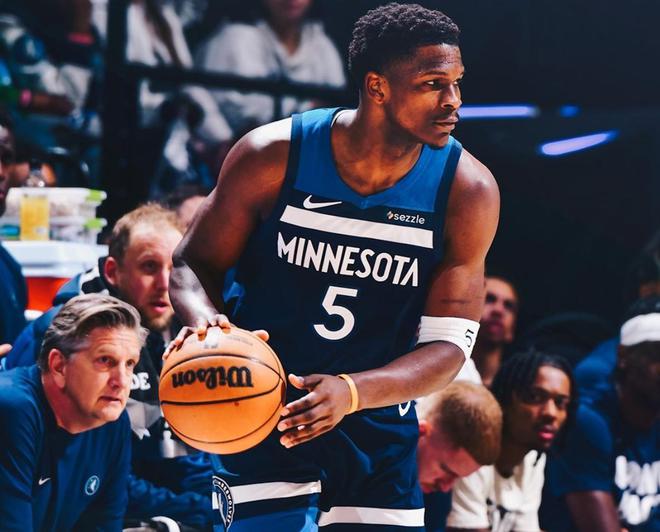 4月28日NBA季后赛西部首轮第四回合：湖人1-3落后命悬一线