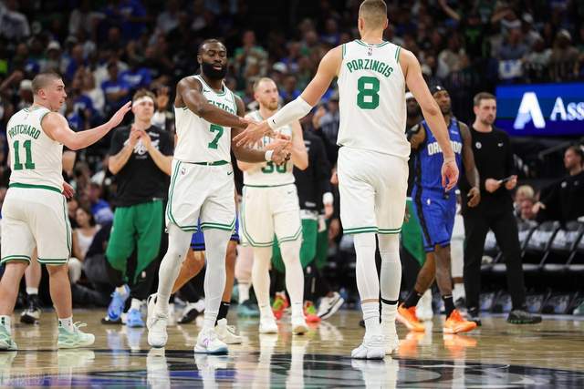4月28日NBA季后赛G4：凯尔特人客场险胜魔术 大比分3-1领先